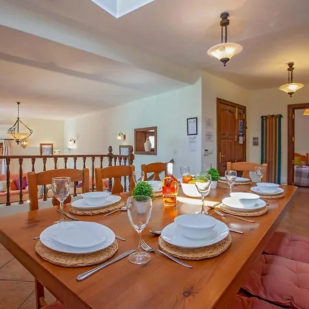 Villa Puerto Del Carmen Sleeps 8 Air Con Wifi *